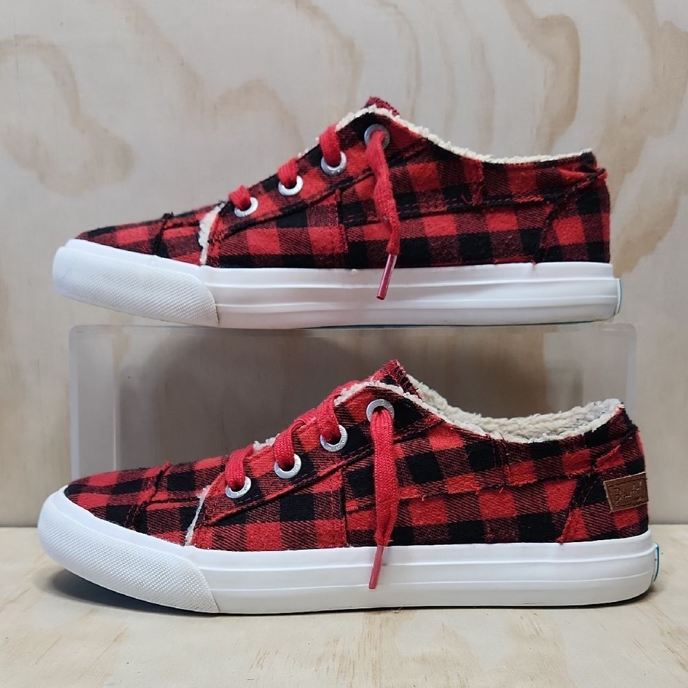 Blowfish Malibu Red Black Plaid Sneaker Lace Up Women Size 6.5 to 7